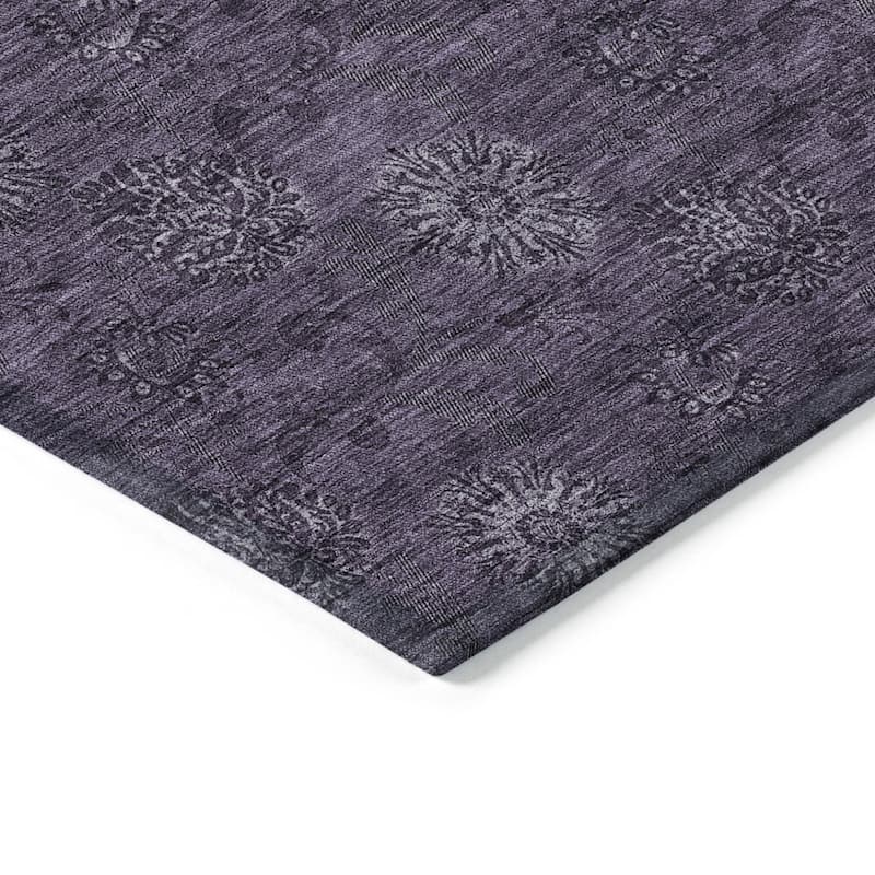 HomeRoots Floral Transitional Rectangle Outdoor Rug