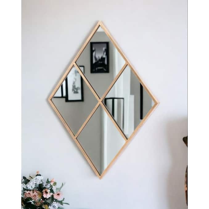 HomeRoots 41" Gold Diamond Steel Framed Accent Mirror - 31.3' X '40.6' X '1.6