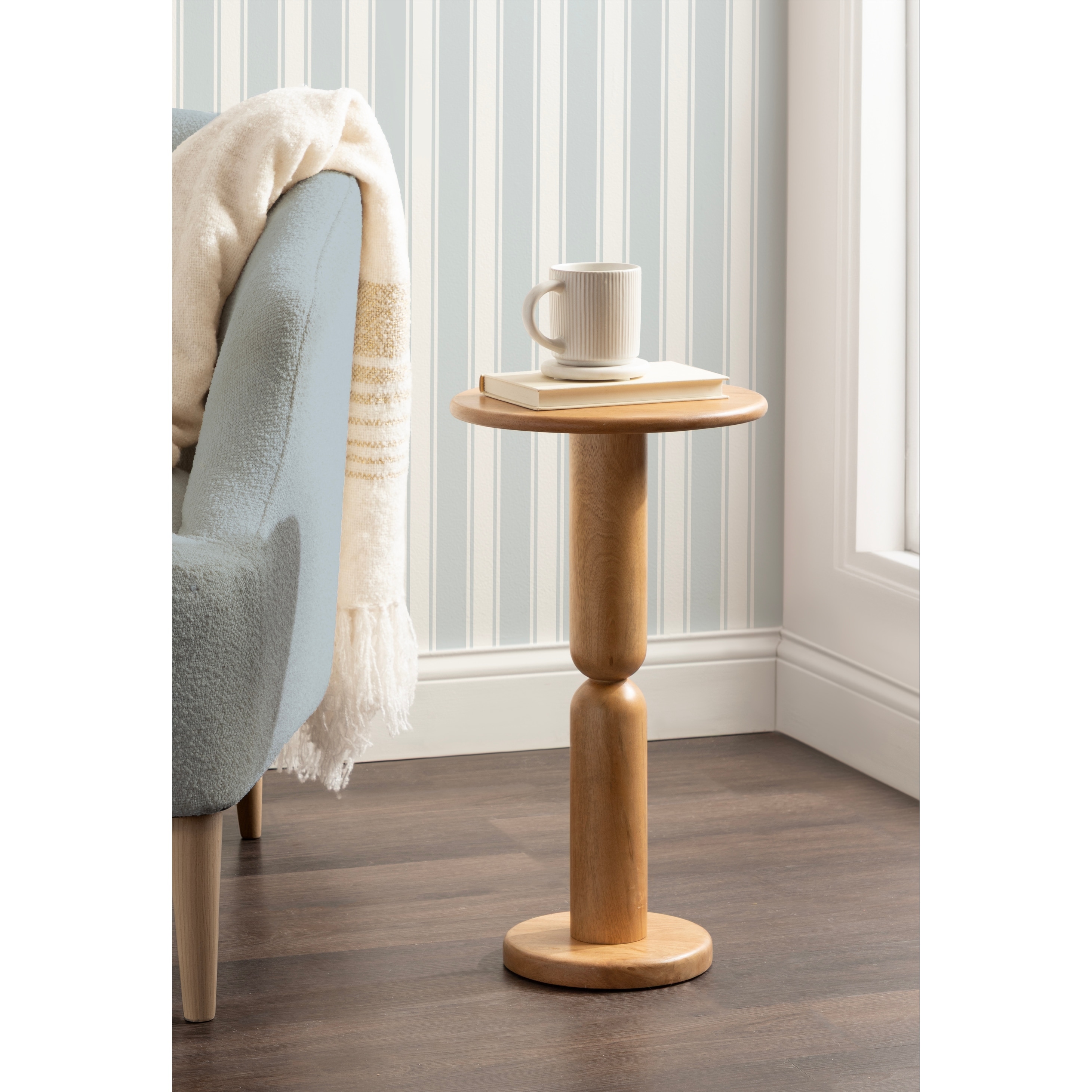 Kate and Laurel Macron Wood Side Table
