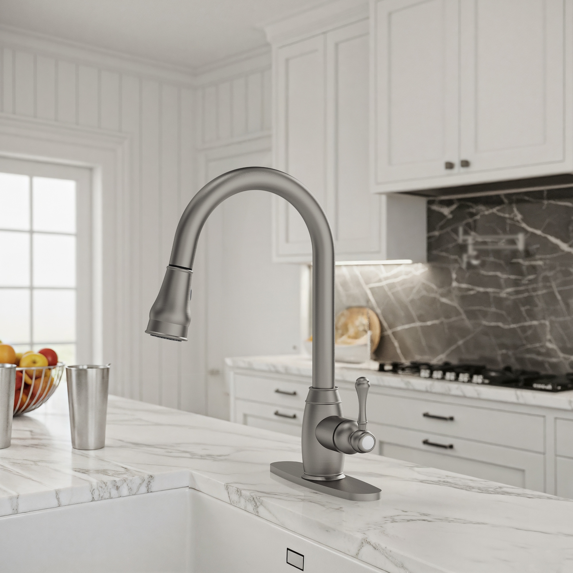 Single Handle Pull Down Kitchen Faucet with Sprayer,360° Spout Swivel with Deckplate