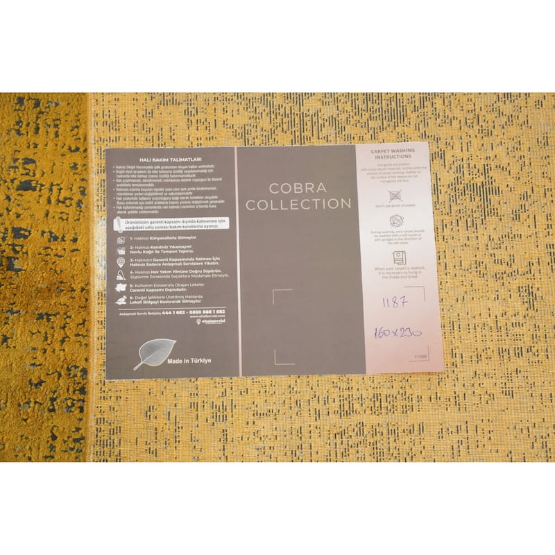 Machine Made Oriental Polyester Carpet Modern Abstract Yellow & Gold Abstract Area Rug - 7' 5'' X 5' 2''
