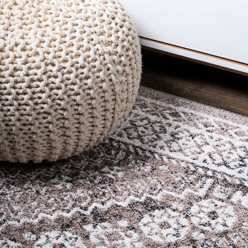JONATHAN Y Dhiya Cottage Medallion Area Rug