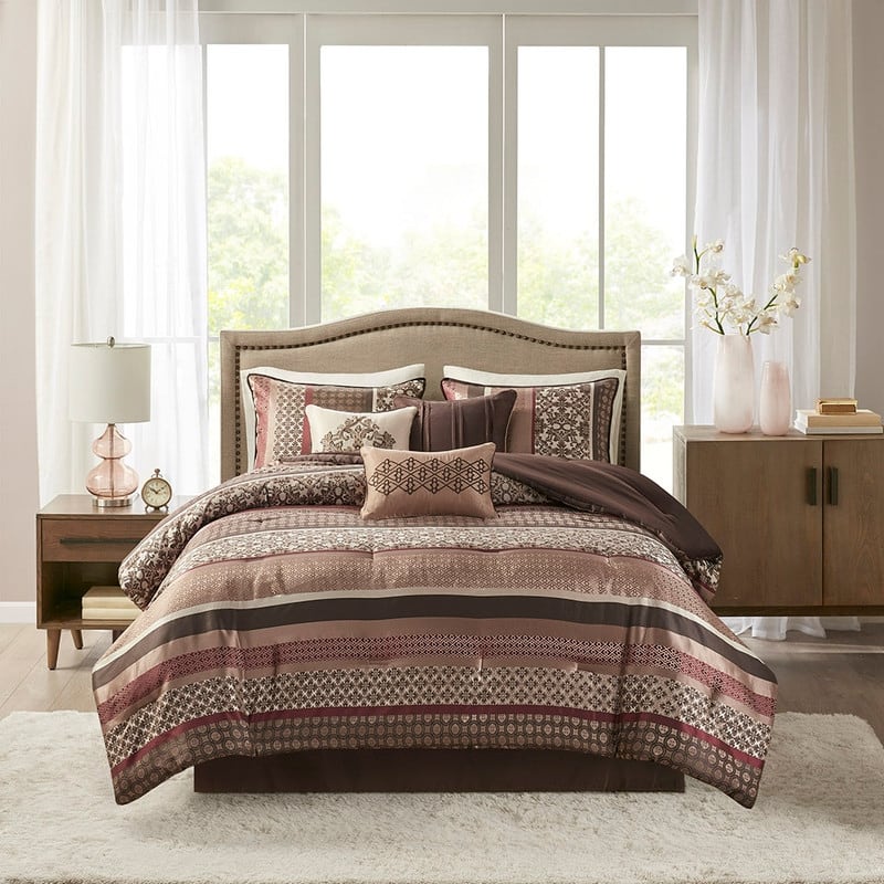 7-Piece Jacquard Comforter Set - Elegant Traditional Bedding Ensemble