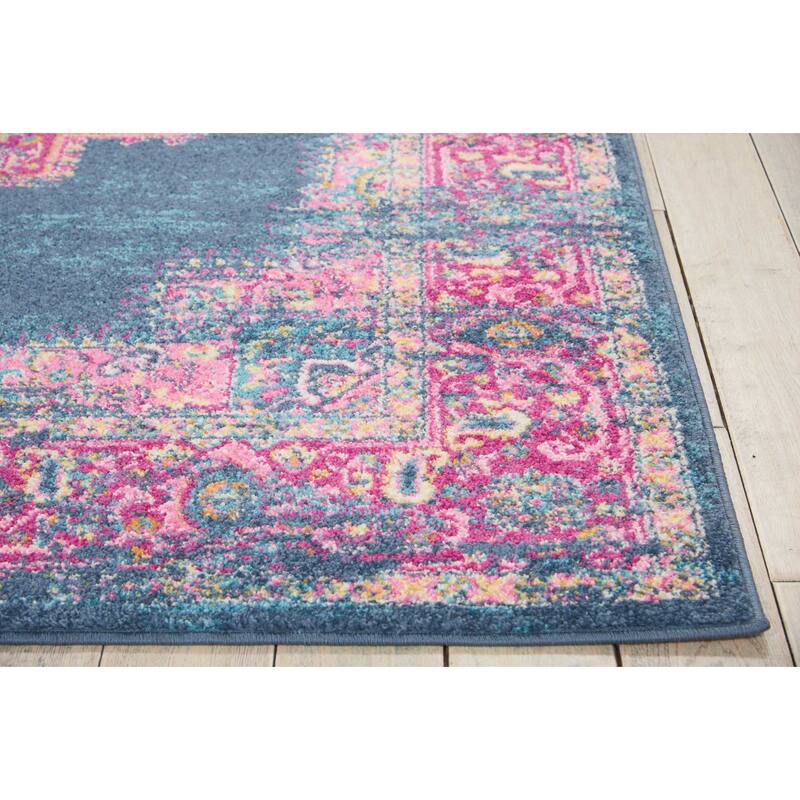 Porch & Den Dobbin Vintage Persian Medallion Farmhouse Area Rug
