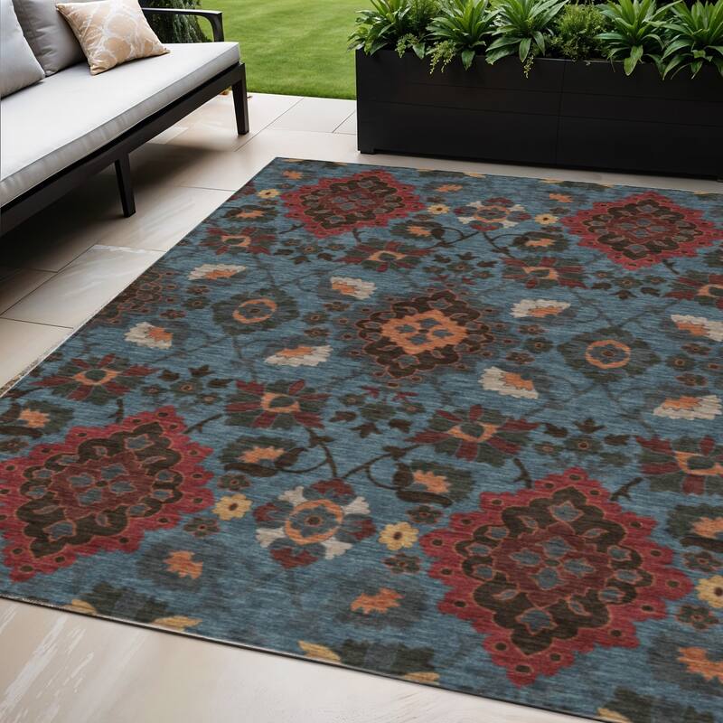 HomeRoots Oriental Traditional Rectangle Outdoor Rug - 5' X 8'