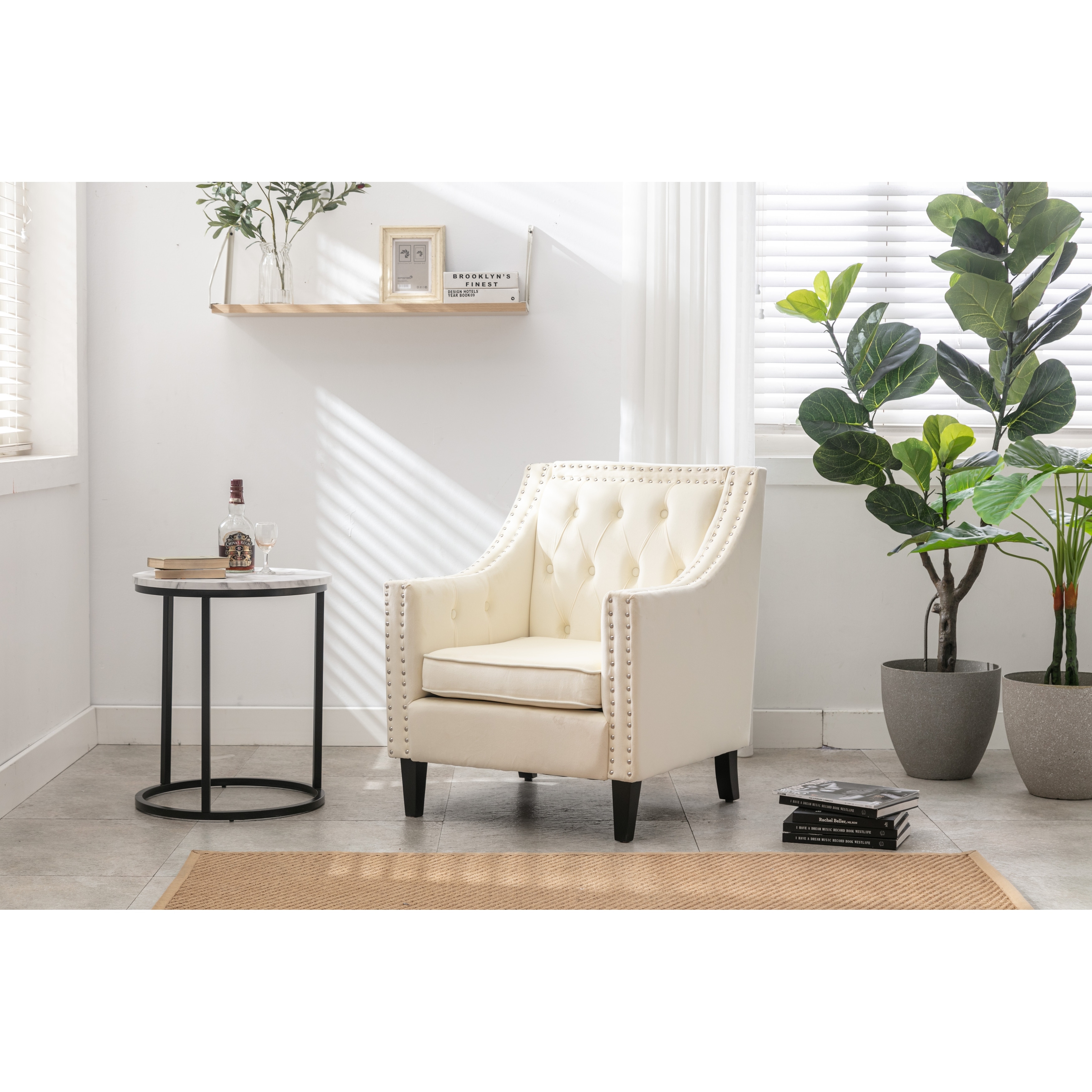 Cozy velvet chair new arrivals