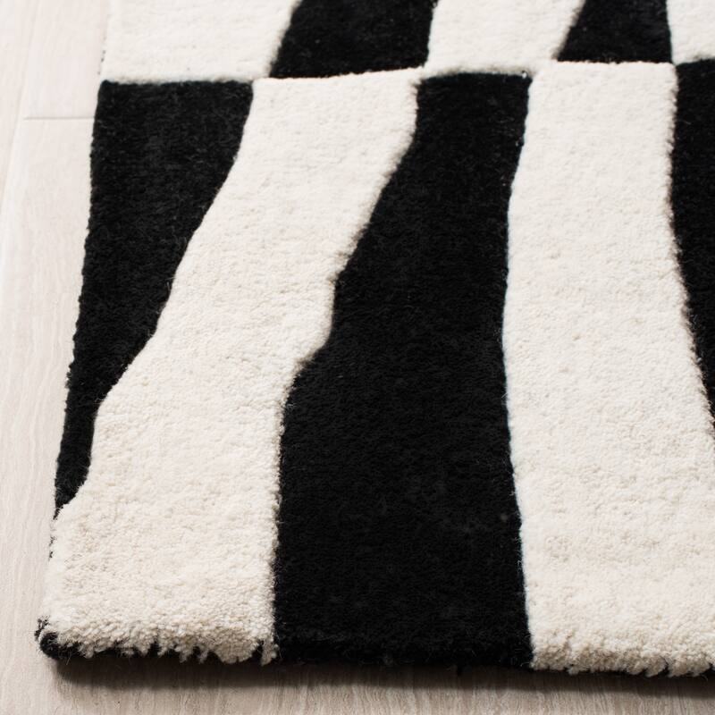 SAFAVIEH Handmade Soho Ciara Abstract N.Z. Wool Rug