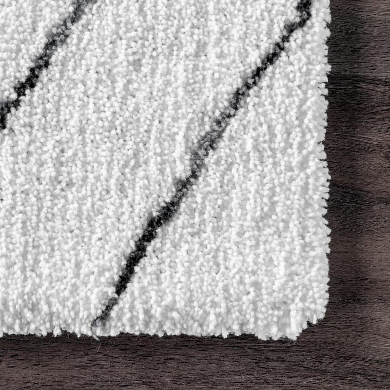 Nuloom Willow Contemporary Diamond Shag Area Rug