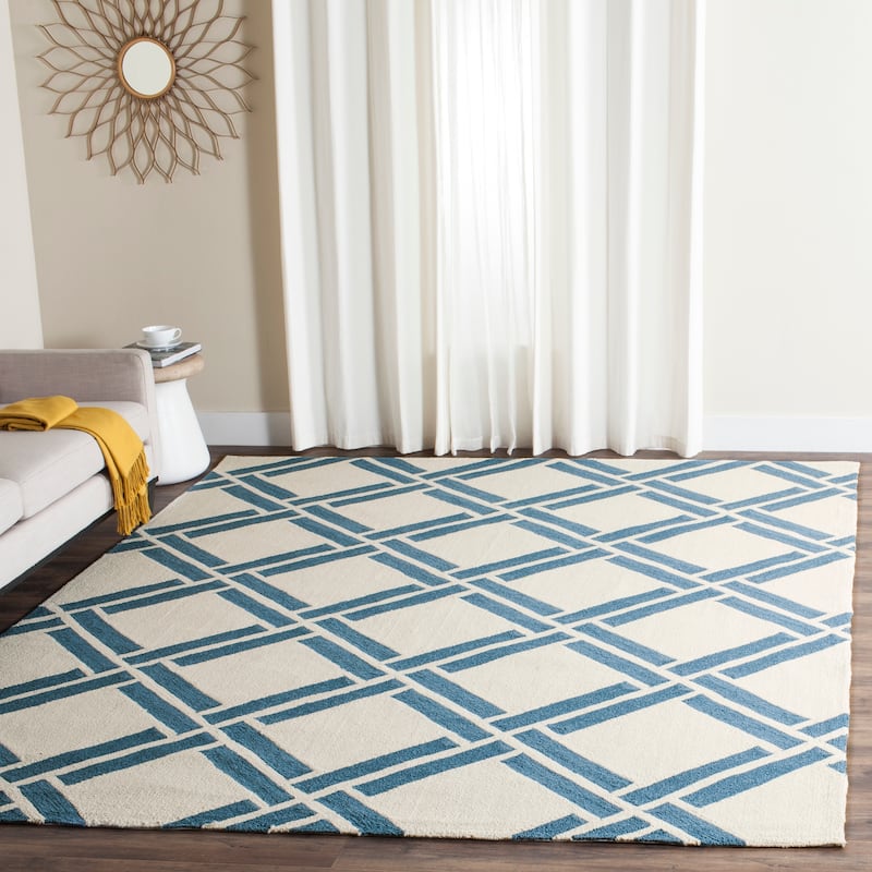 SAFAVIEH Handmade Four Seasons Minoo Floral Rug - 9' x 12' - Ivory/Blue