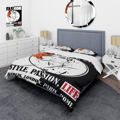 Designart 'Style Passion Life Fashion Girl IV' Vintage Duvet Cover Set