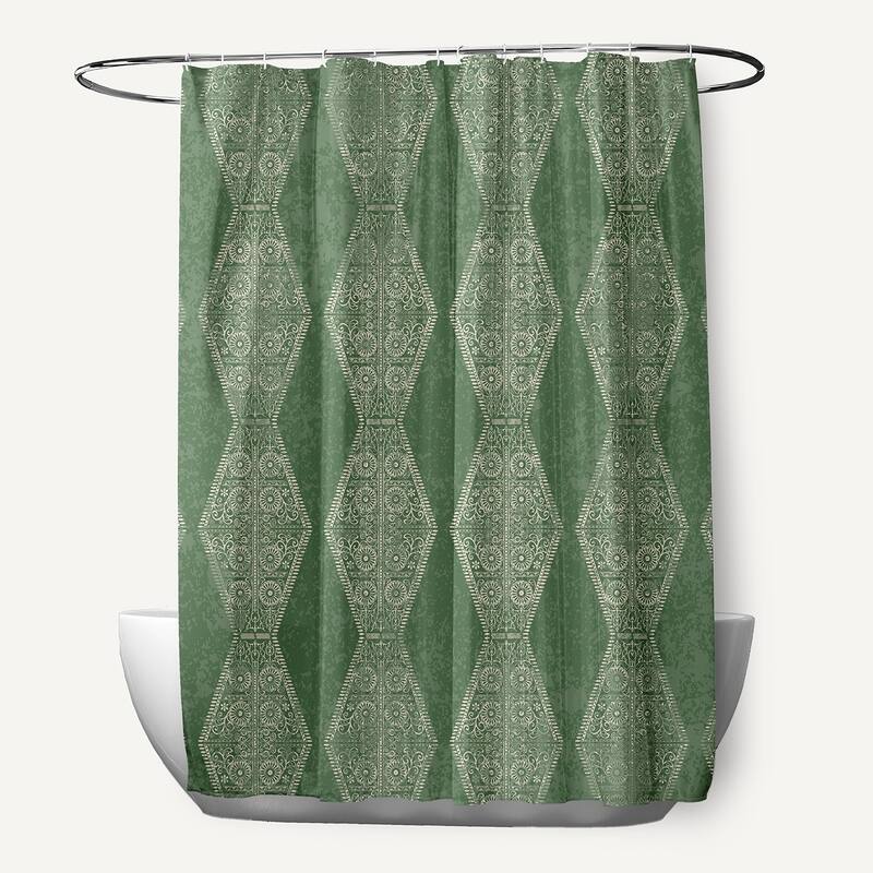 71 x 74-inch Pyramid Stripedd Geometric Print Shower Curtain - Green
