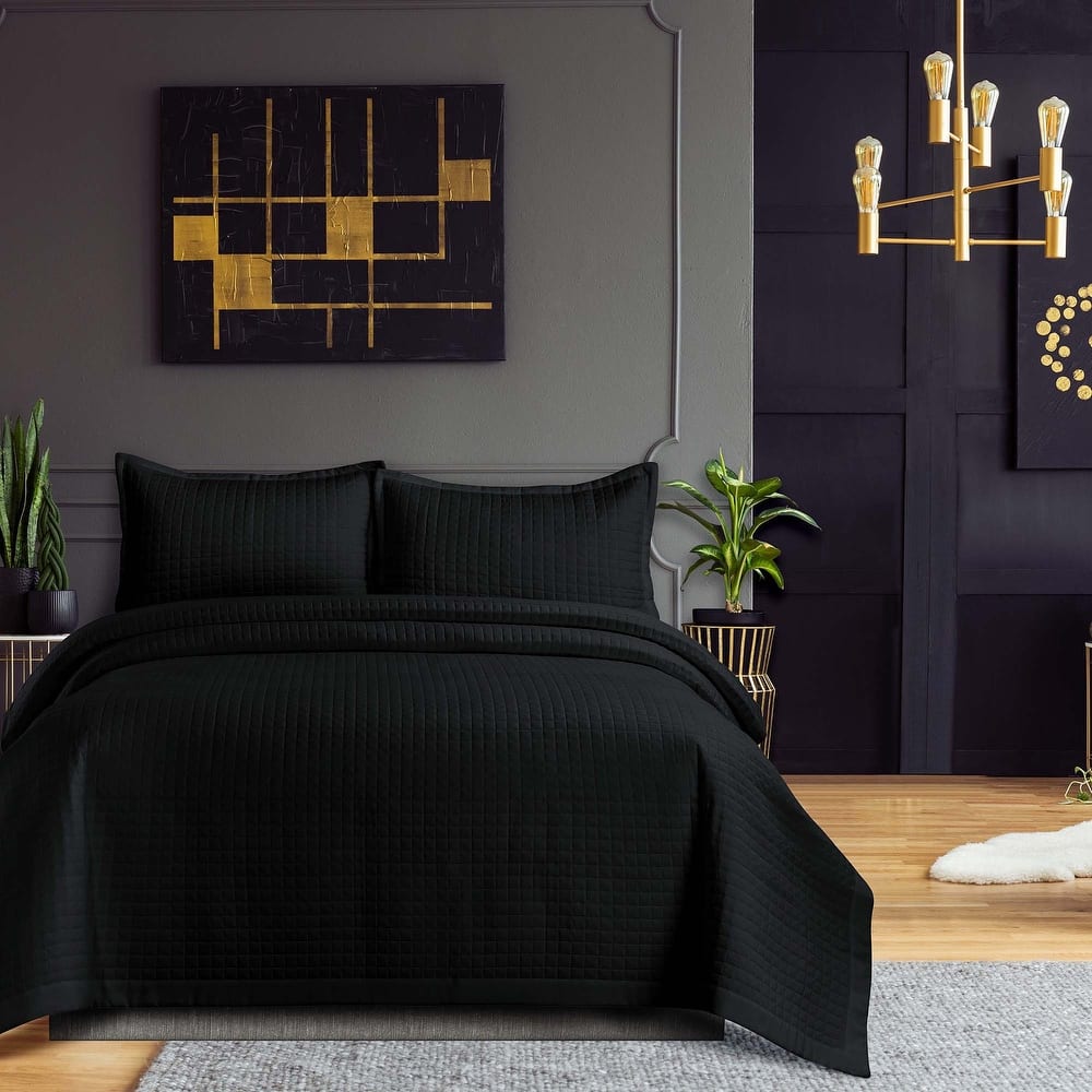 Naples Solid Oversized Quilt Set