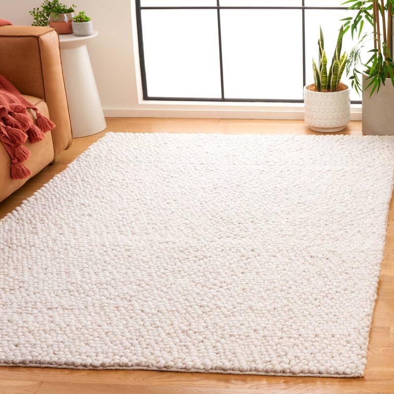 SAFAVIEH Handmade Natura Heliane Transitional Wool Rug - 6' x 9' - Ivory