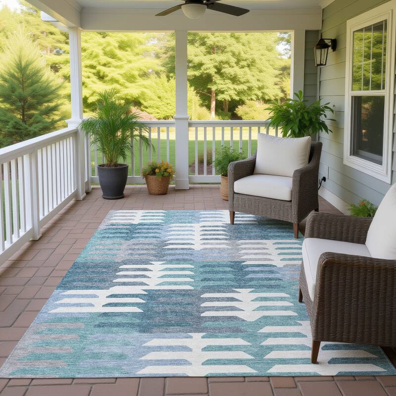 Machine Washable Indoor/ Outdoor Modern Stacks Chantille Rug