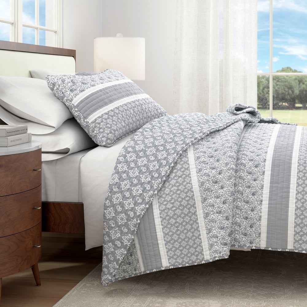 Linery & Co. Stripe & Paisley Microfiber Quilt Set With Shams