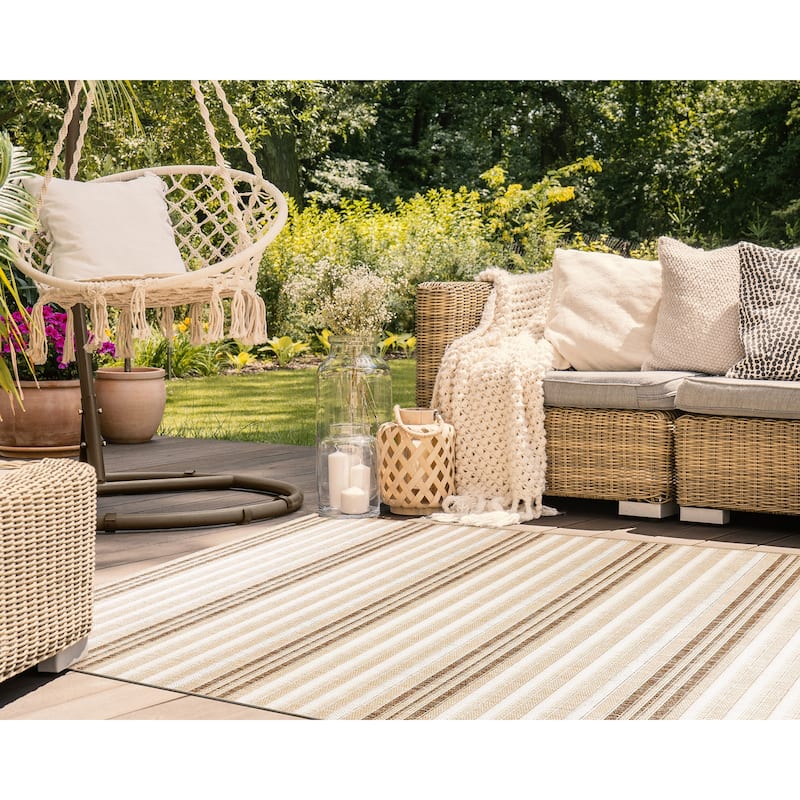 Liora Manne Malibu Faded Stripe Indoor/Outdoor Rug