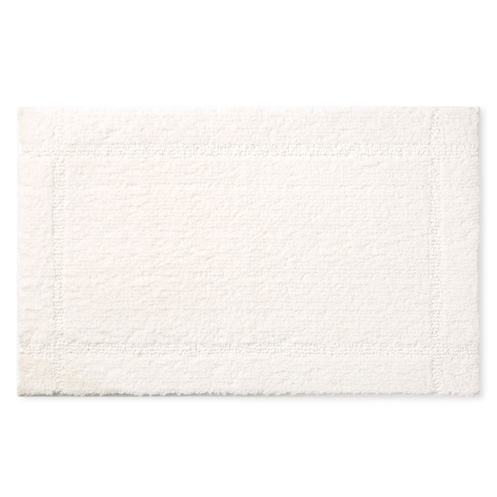 TOWN & COUNTRY EVERYDAY Ultra Plush Solid Tufted Border Bath Mat, Tufted Floor Mat, Non-Slip Backing, Machine Washable