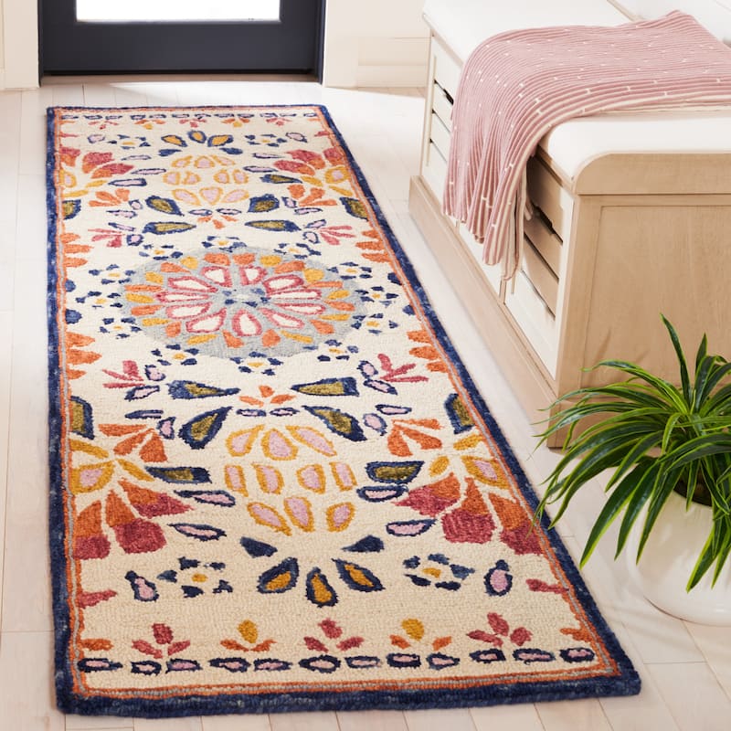 SAFAVIEH Handmade Blossom Kinneret French Country Wool Rug - 2'3" x 8' Runner - Ivory/Red