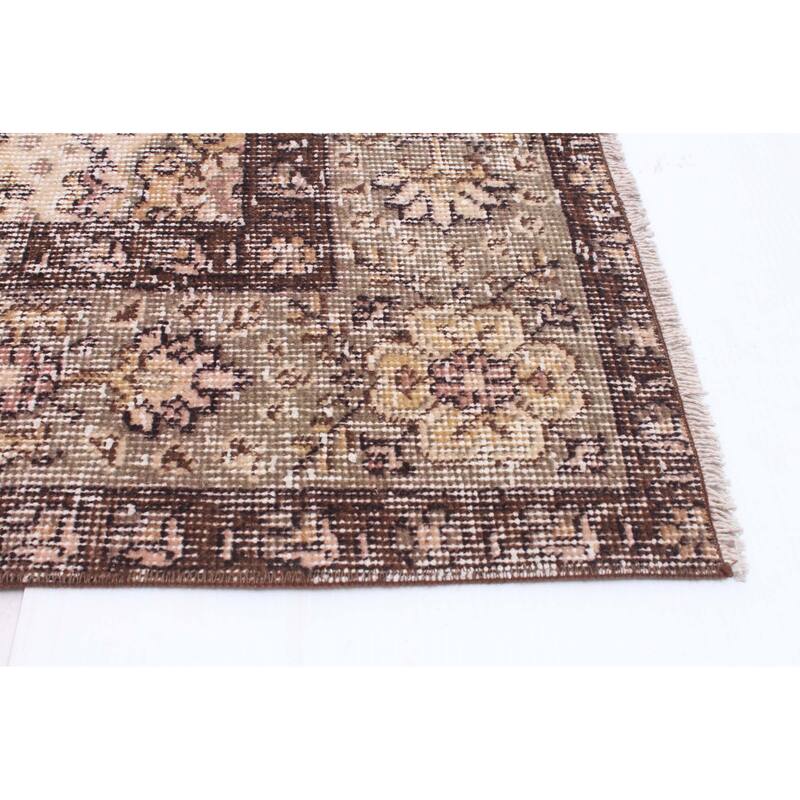 ECARPETGALLERY Hand-knotted Melis Vintage Ivory Wool Rug - 5'5 x 8'11