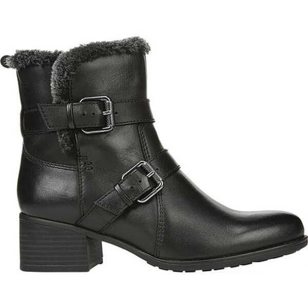 naturalizer waterproof boots