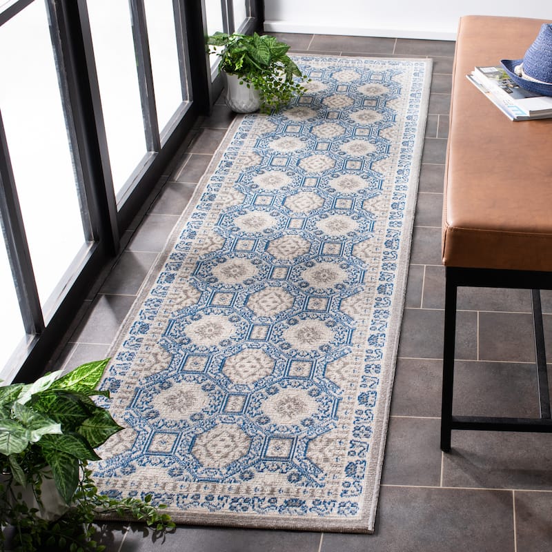 SAFAVIEH Patina Bernadine Traditional Oriental Rug