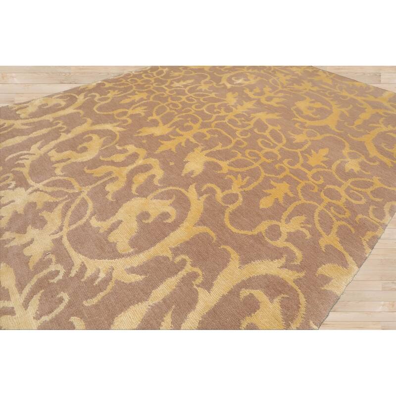 Hand Knotted Tibetan Beige Floral Wool & Silk Transitional Area Rug - 4' 1'' x 5' 11''
