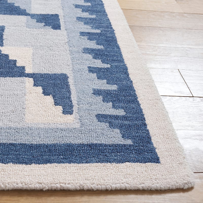SAFAVIEH Handmade Kenya Ailbhe Wool Rug