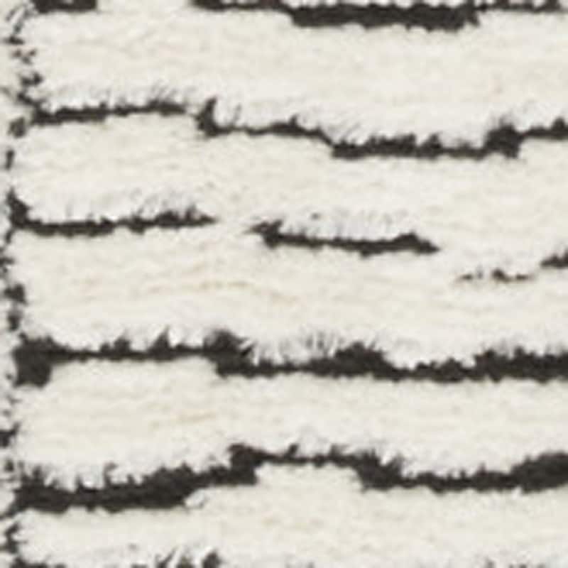 Power Loomed Geometric Modern Stain Resistant Area Rug - 84' X '63' X '0.63