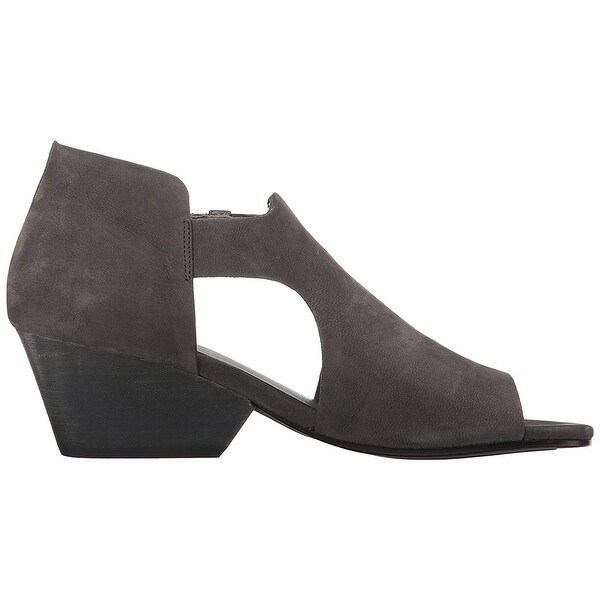 Eileen Fisher IRIS Pump