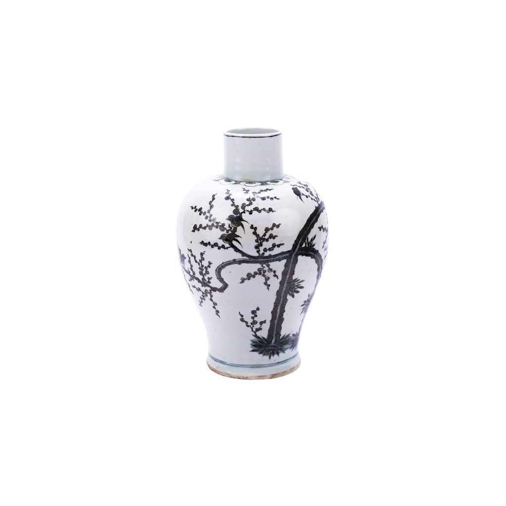 Baluster Dynasty Magpie on Treetop Floor Vase