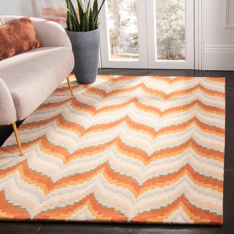 Martha Stewart by SAFAVIEH Wildfire Wool Rug - 5' x 8' - Saffron