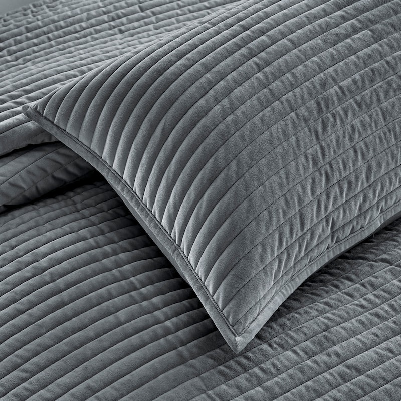 Pointehaven Heavy-Weight Oversized Channel Design Velvet Quilt Sets