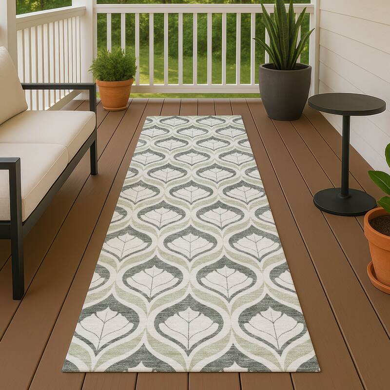 Machine Washable Indoor/ Outdoor Modern Trellis Chantille Rug - Celery - 2'3" x 7'6"