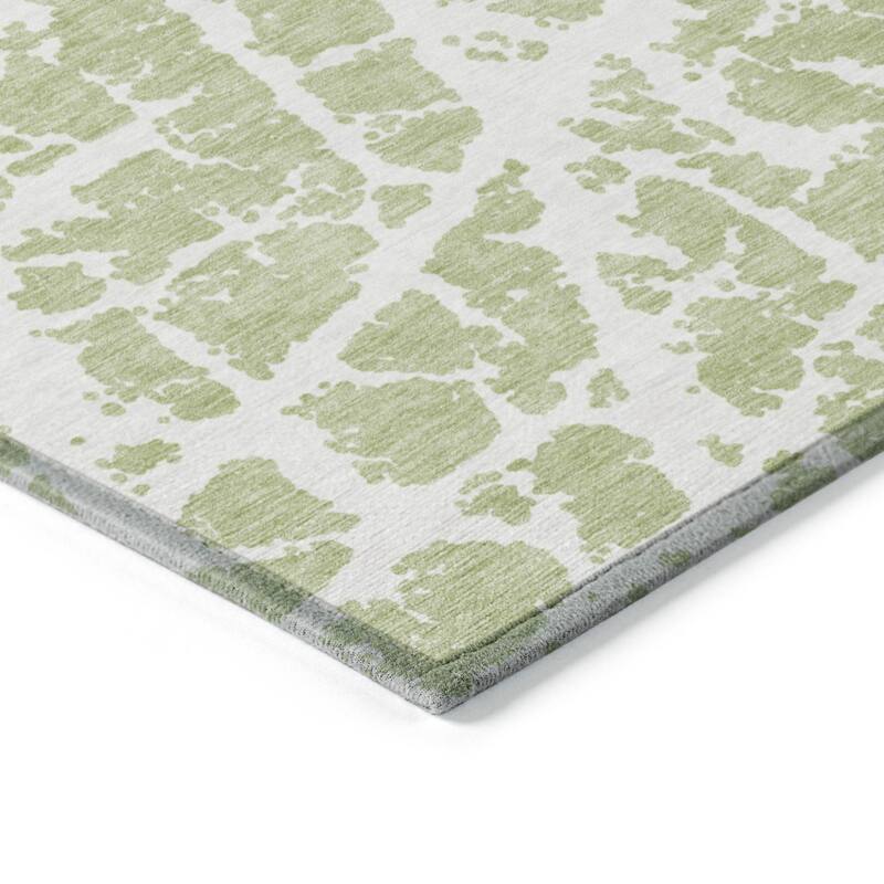 Tami Artistic Abstract Weather Resistant Timeless Fusion Round Outdoor Rug