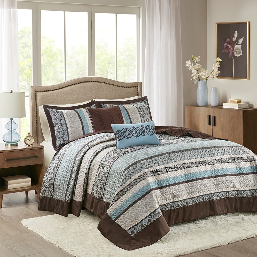GDF Studio - Princeton 5-Piece Reversible Jacquard Quilt Set with Decorative Pillows