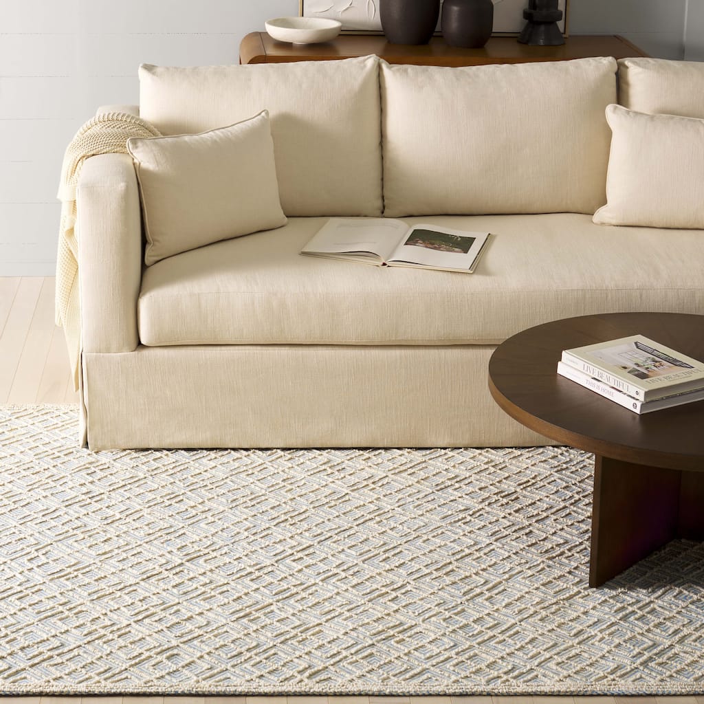 Martha Stewart by SAFAVIEH, Handmade Crocifissa Wool Rug