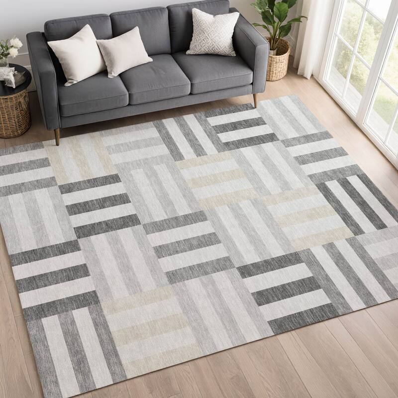 Machine Washable Indoor/ Outdoor Modern Hatch Chantille Rug
