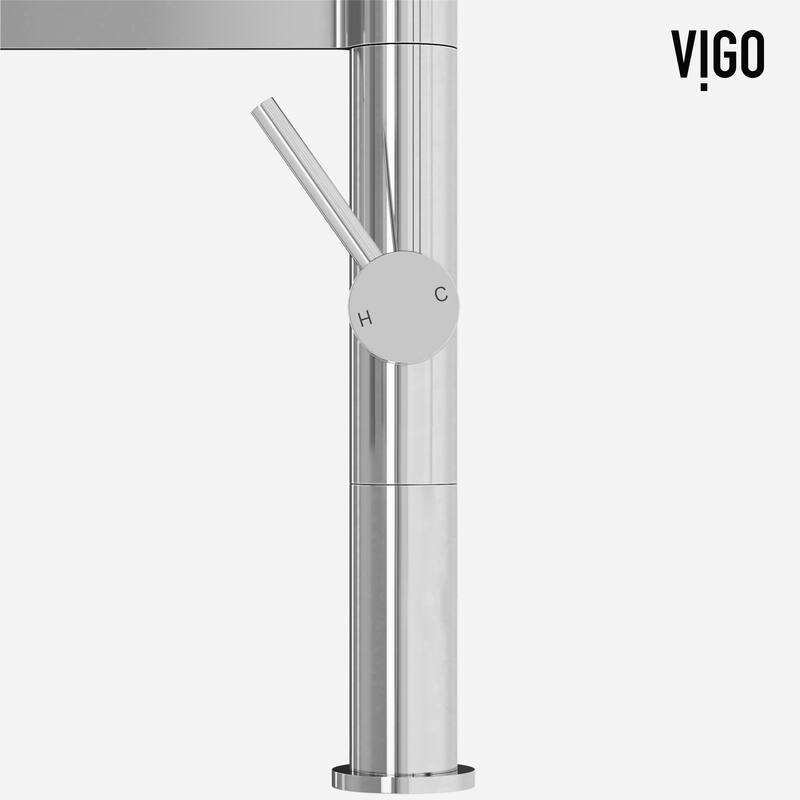 VIGO Edison Pro 20" H Single Handle Pull-Down Sprayer Kitchen Faucet