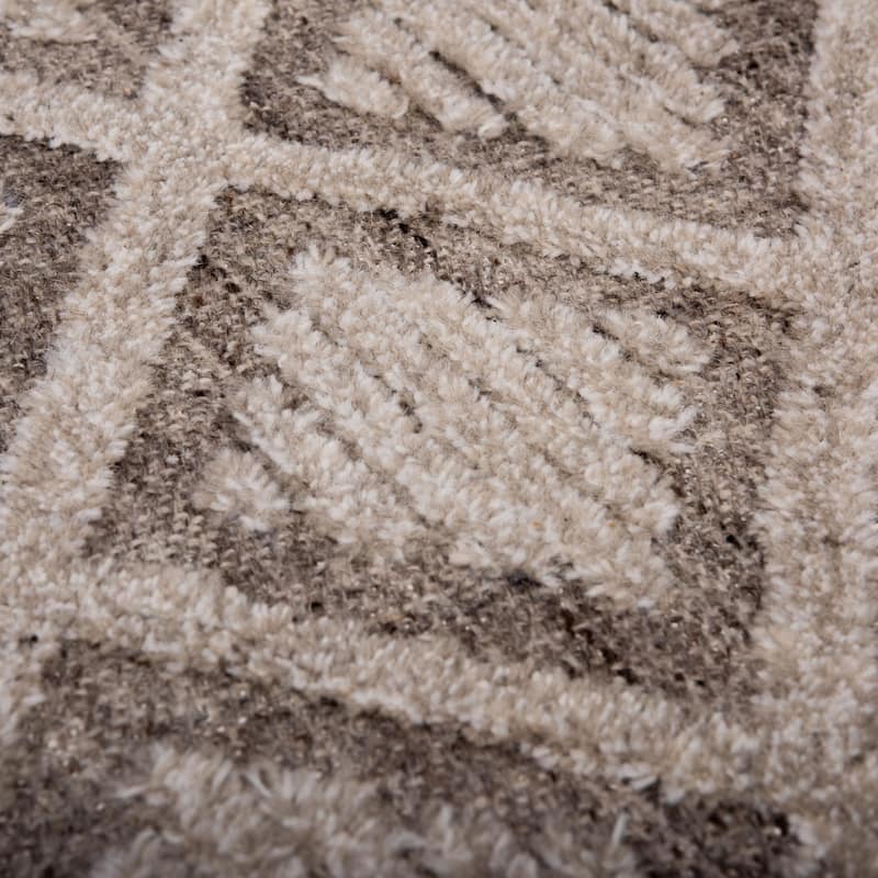 Alora Decor Century Hand-tufted Diamond/Geometric Rug