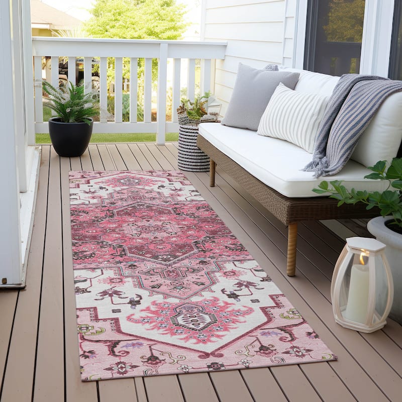 Machine Washable Indoor/ Outdoor Persian Traditional Chantille Rug