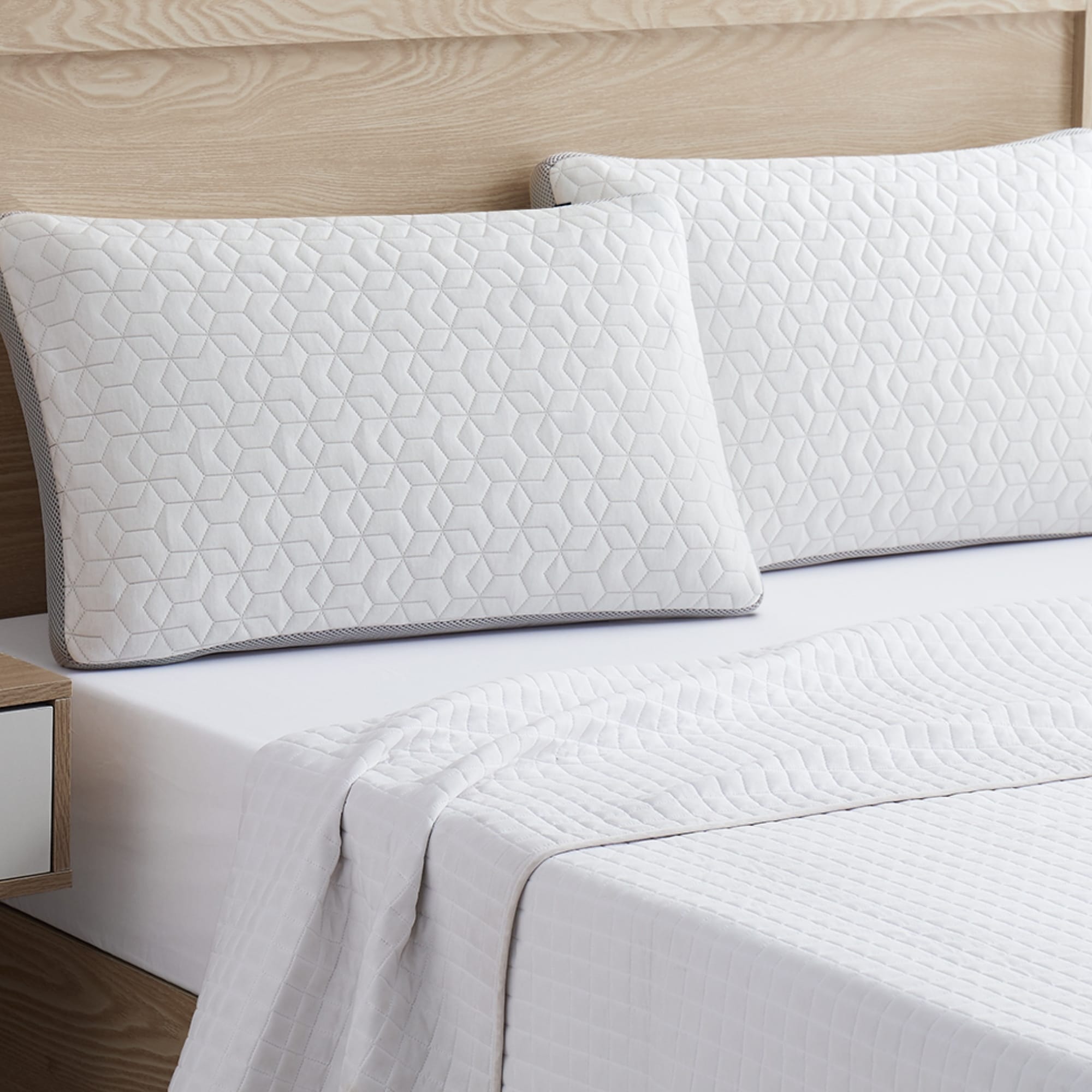 Modern Threads Bamboo Pillow With Feather Touch Fill White Bed Bath Beyond 32282856
