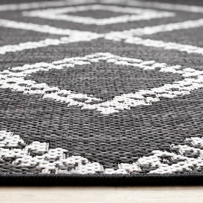 Jackson Collection - Black Grey Diamonds Indoor/Outdoor Area Rug