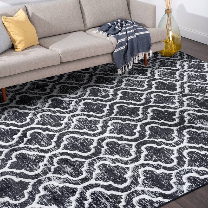 Wyman Farmhouse Geometric Indoor Area Rug