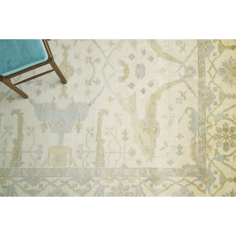 EXQUISITE RUGS Antique Weave Oushak Hand-knotted Wool Beige/Blue/Brown Rug.