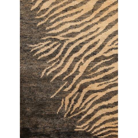Animal Print Abstract Area Rug Handmade Jute Carpet - 4'11" x 6'7"