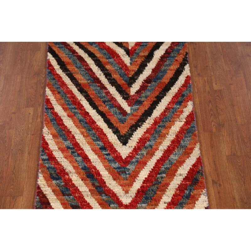 Chevron Style Moroccan Oriental Runner Rug Hand-Knotted Wool Carpet - 2'5" x 9'11"
