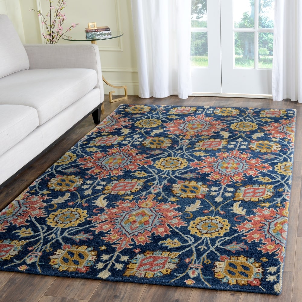 SAFAVIEH Handmade Roslyn Klervi Modern Floral Wool Rug
