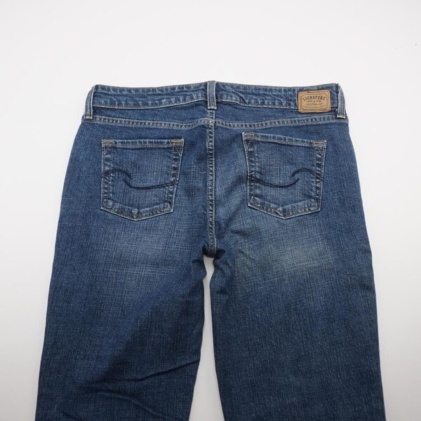 who sells levi signature jeans