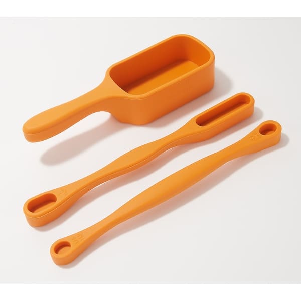 Mad Hungry 3-Piece Silicone Measuring Cup & Spoon Set - Orange