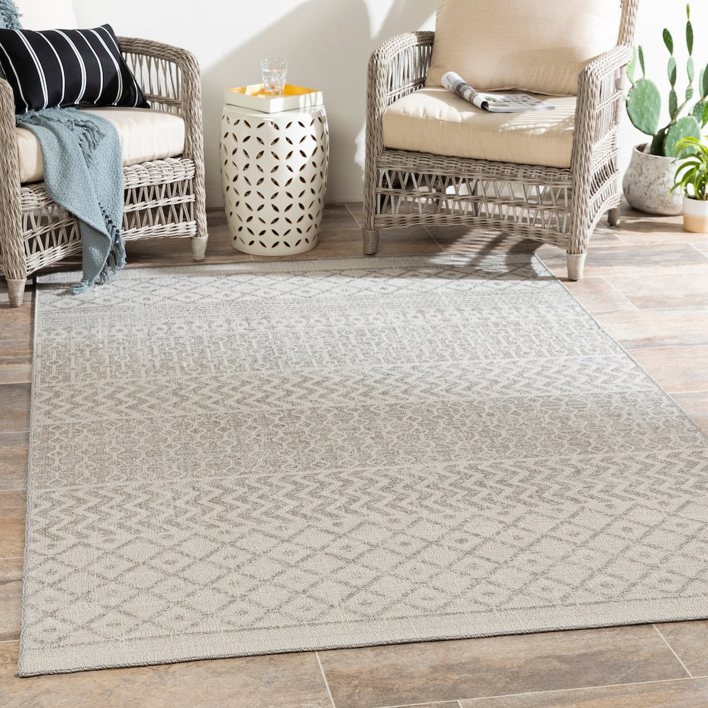 Artistic Weavers Gracela Indoor / Outdoor Moroccan Area Rug